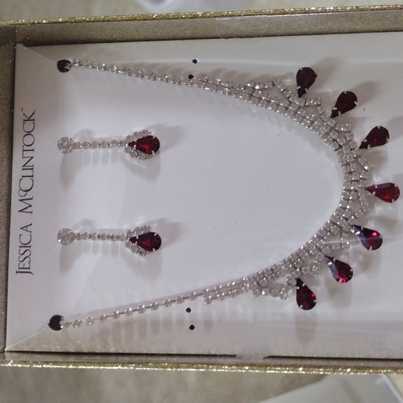 Jessica McClintock Ruby Red‎ and Clear Crystal Necklace & Earrings Set - Picture 1 of 7